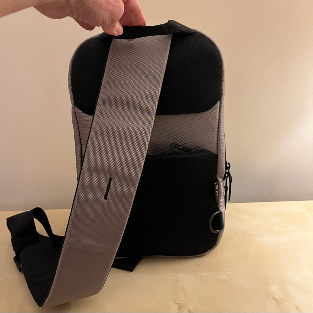 Tomtoc Navigator-T24 XS in Khaki Backpack/Crossbody - Picture 4 of 15